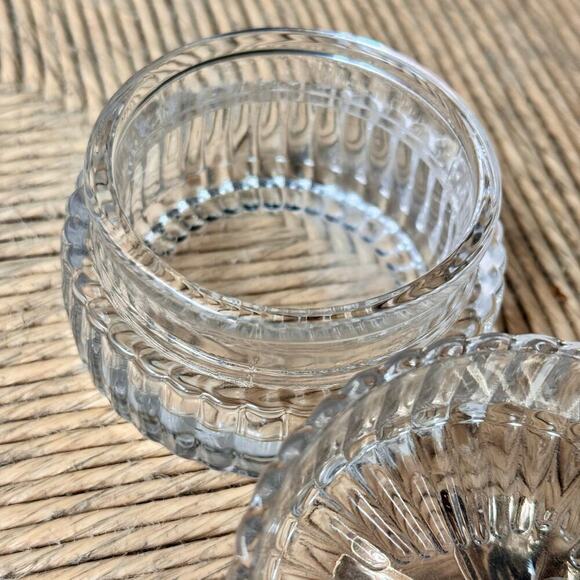 Vintage Pressed Glass Trinket Jar with Gold Bow Lid & Faux Pearl Accent - Picture 3 of 4